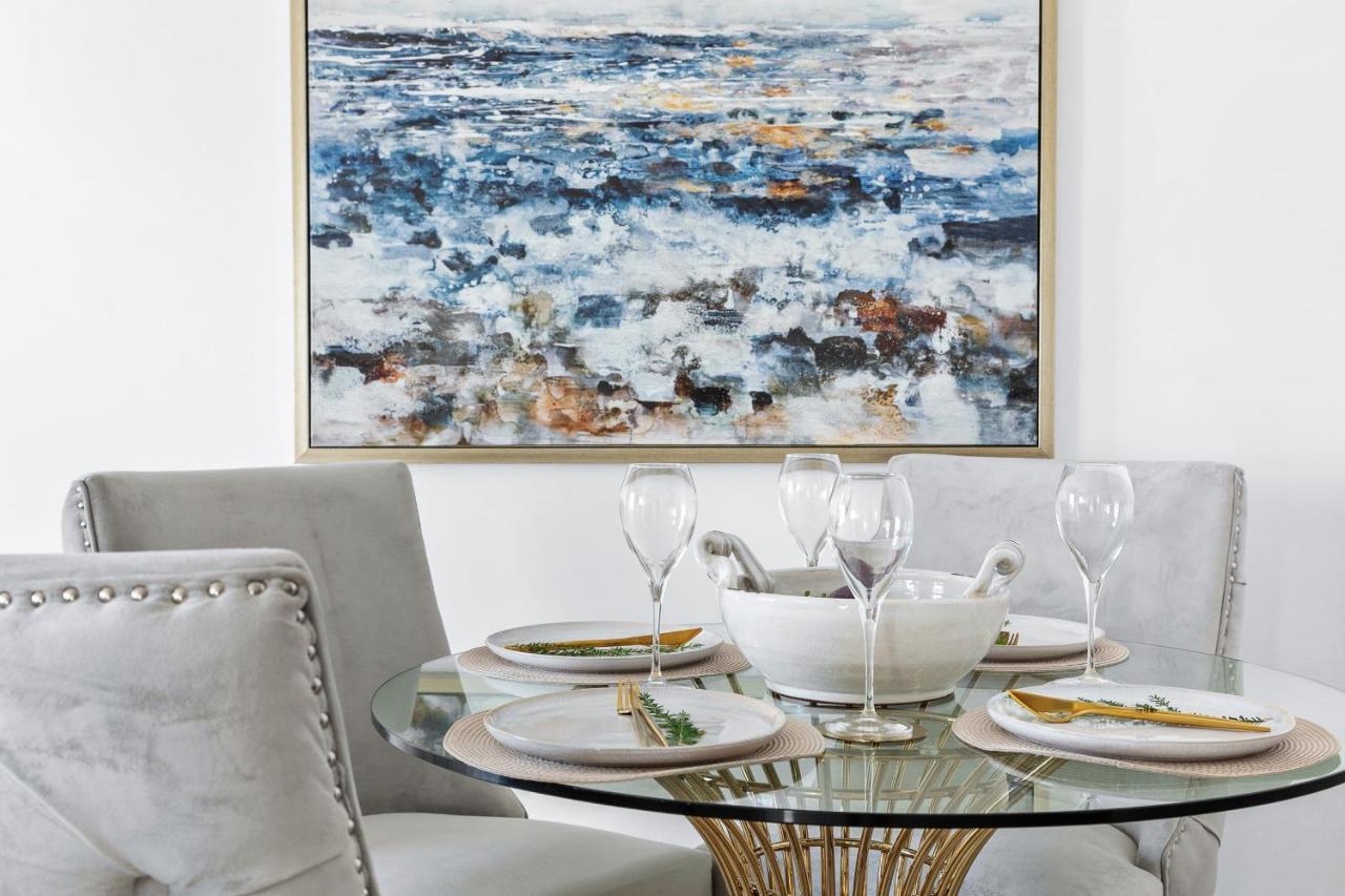 The Seaview Suites At The Corbyn Apartments トーキー エクステリア 写真