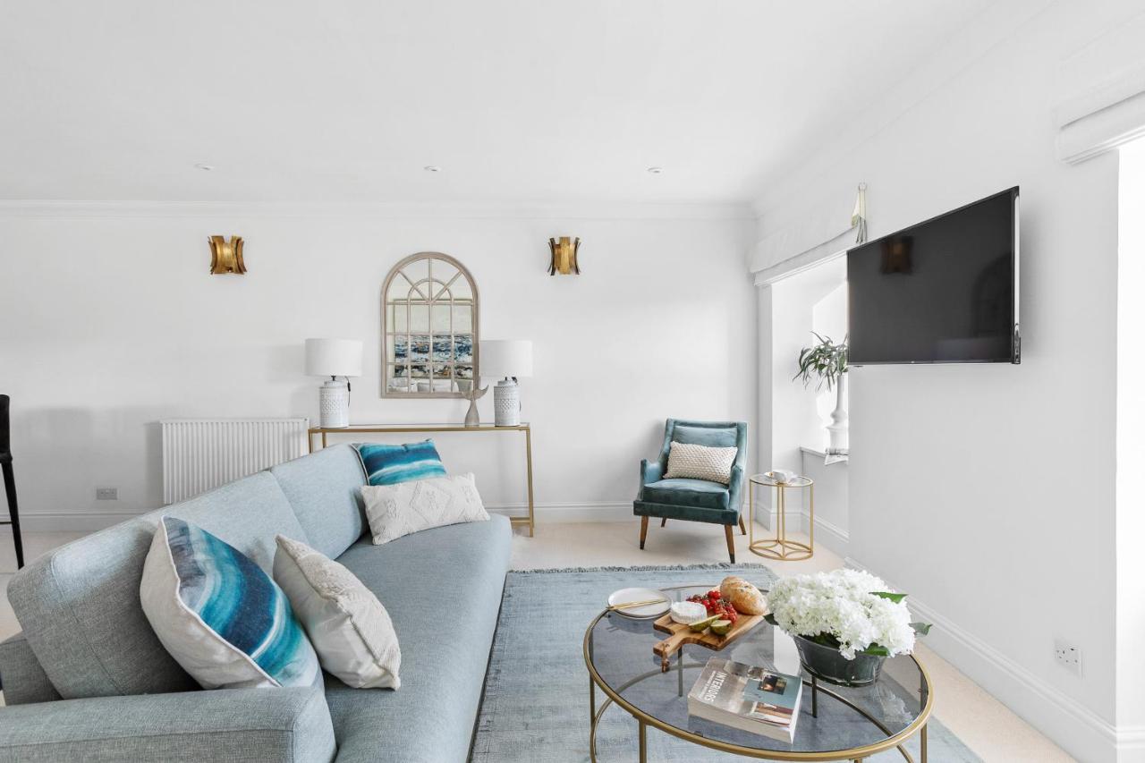 The Seaview Suites At The Corbyn Apartments トーキー エクステリア 写真
