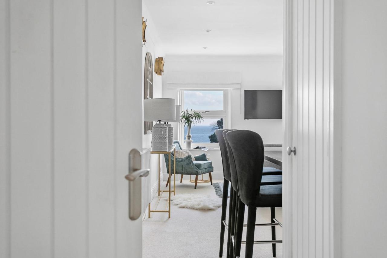 The Seaview Suites At The Corbyn Apartments トーキー エクステリア 写真